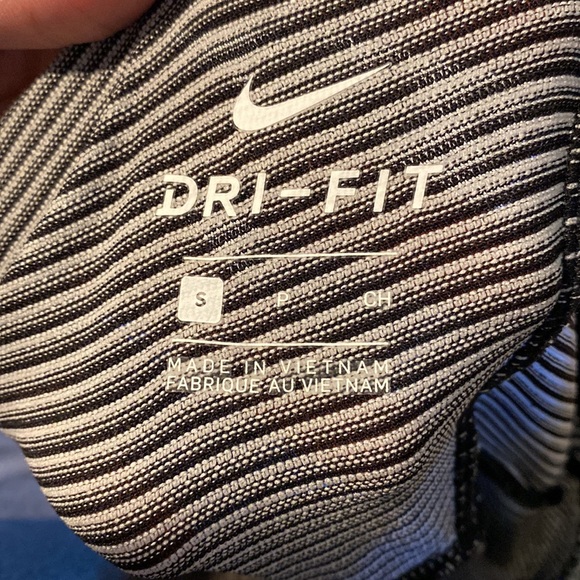 Mens Nike workout shirt - Picture 4 of 4